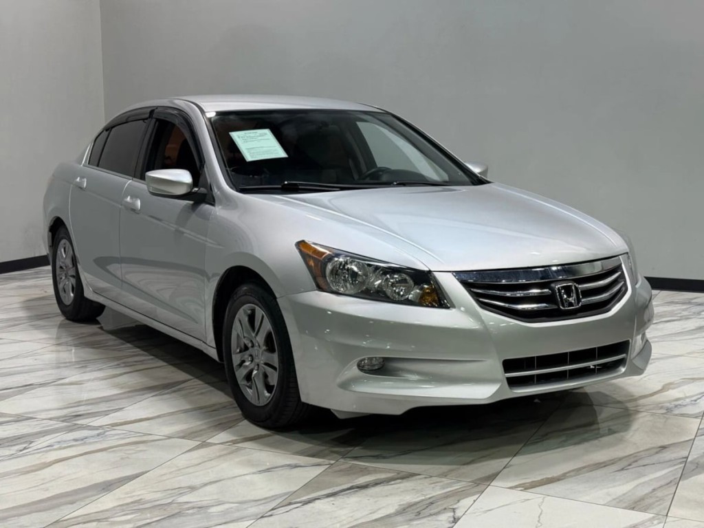 2012 Honda Accord Image 4