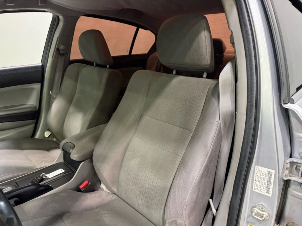 2012 Honda Accord Image 20