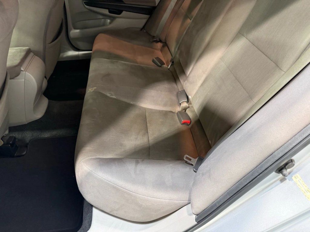 2012 Honda Accord Image 23