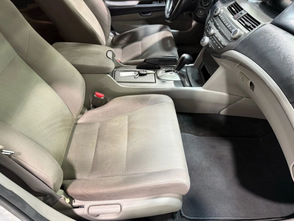 2012 Honda Accord Image 26