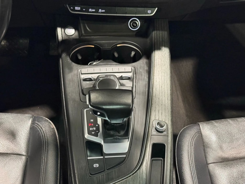 2018 Audi A4 Image 21