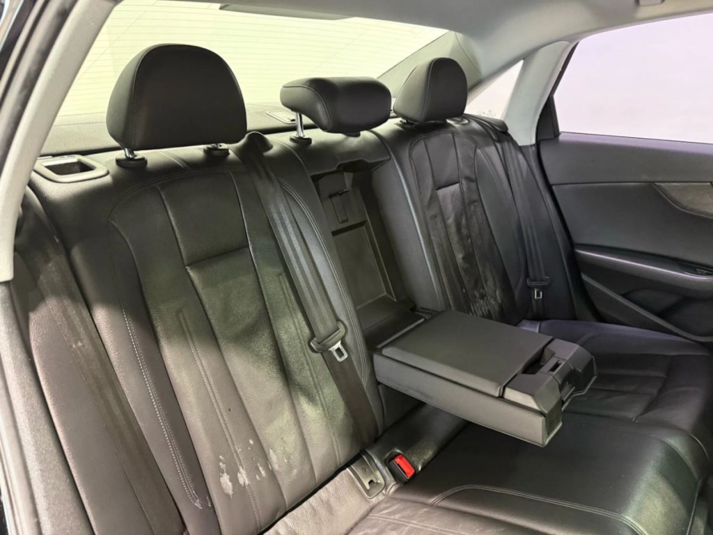 2018 Audi A4 Image 27