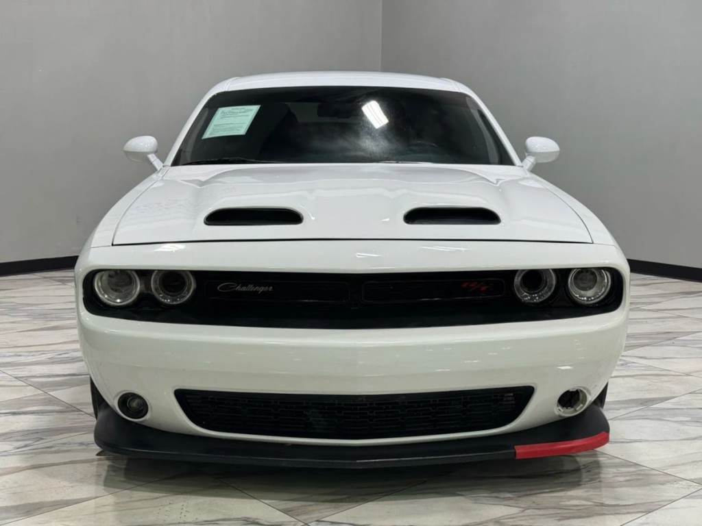 2020 Dodge Challenger Image 3