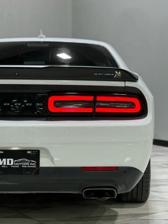 2020 Dodge Challenger Image 8
