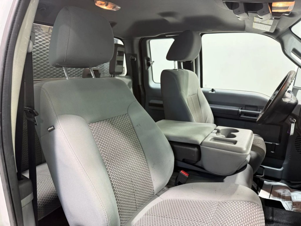 2016 Ford F-250 Image 24