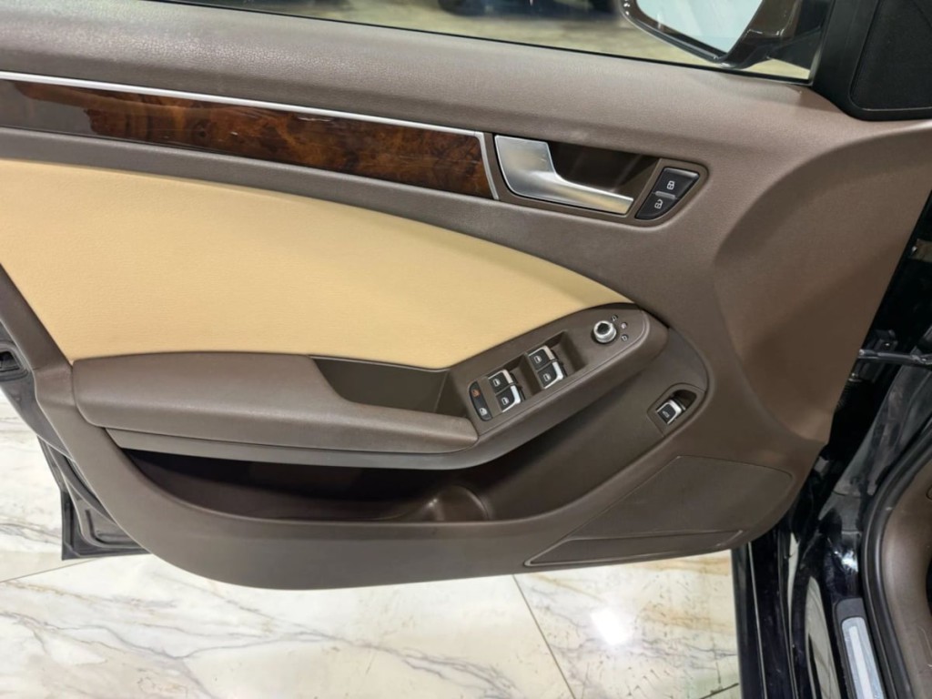 2016 Audi A4 Image 7