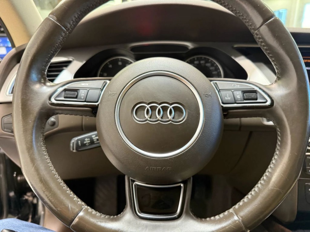 2016 Audi A4 Image 10