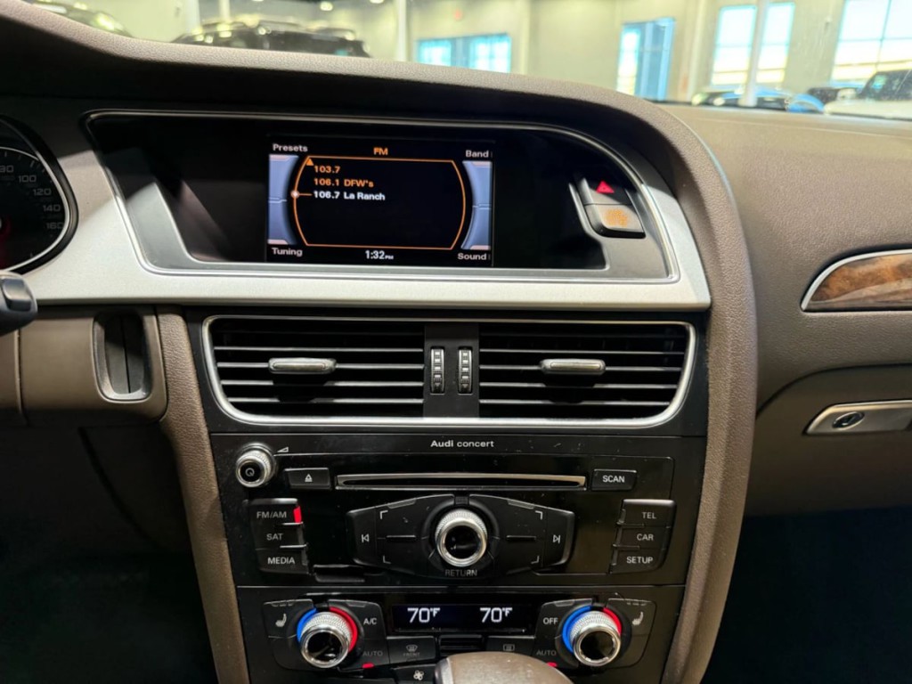 2016 Audi A4 Image 15