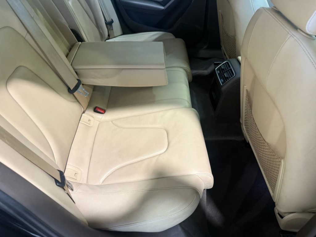 2016 Audi A4 Image 26