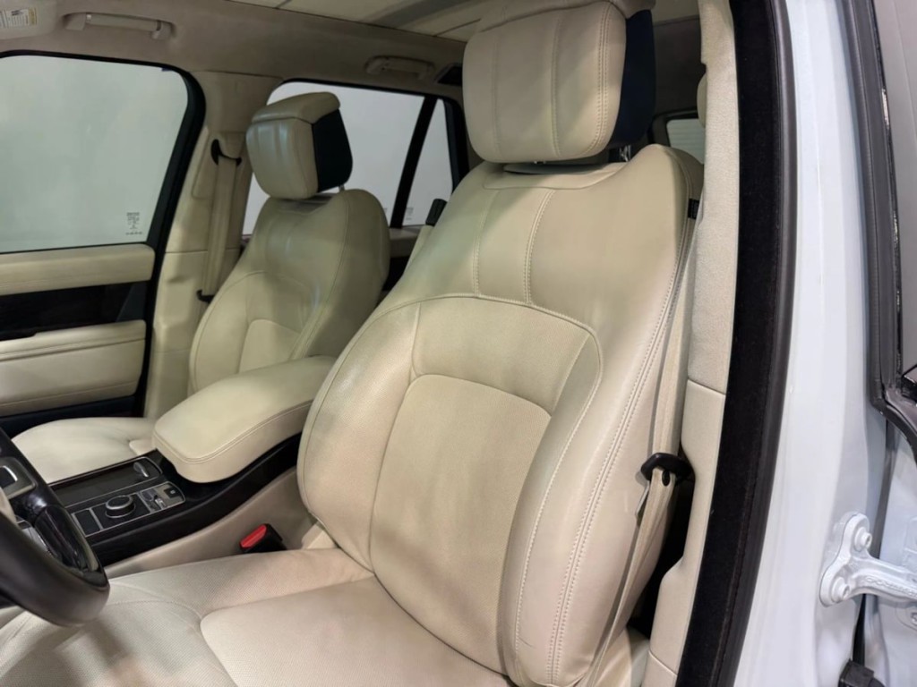 2020 Land Rover Range Rover Image 22