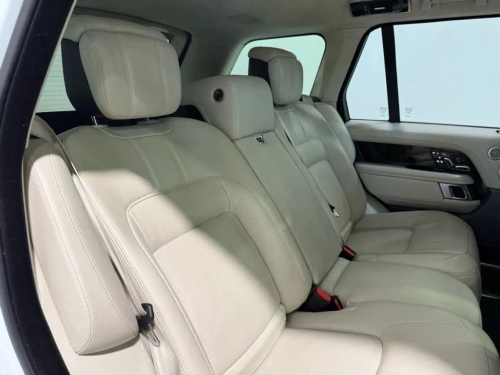 2020 Land Rover Range Rover Image 30