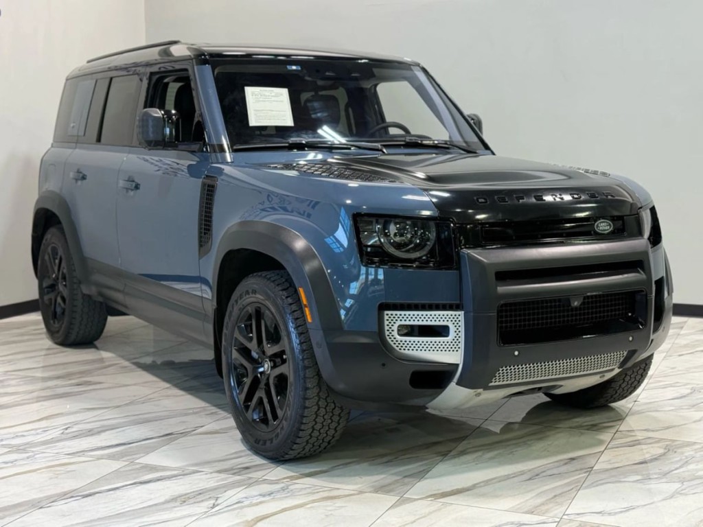 2020 Land Rover Defender Image 4