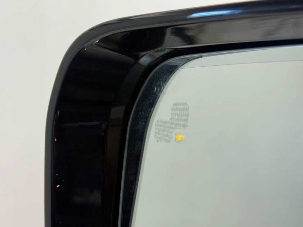 2020 Land Rover Defender Image 11