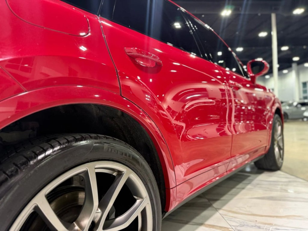 2021 Porsche Cayenne Image 9