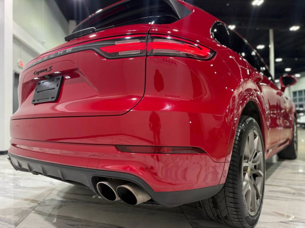 2021 Porsche Cayenne Image 10