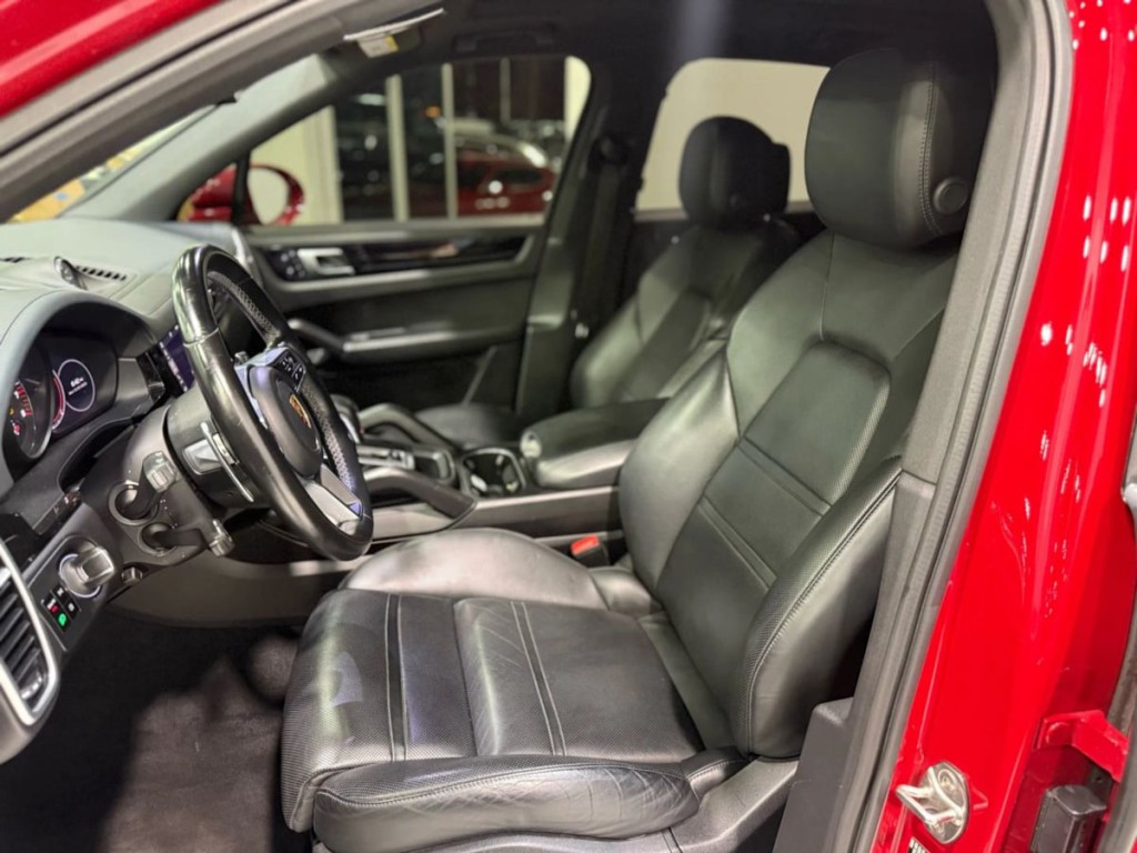 2021 Porsche Cayenne Image 17