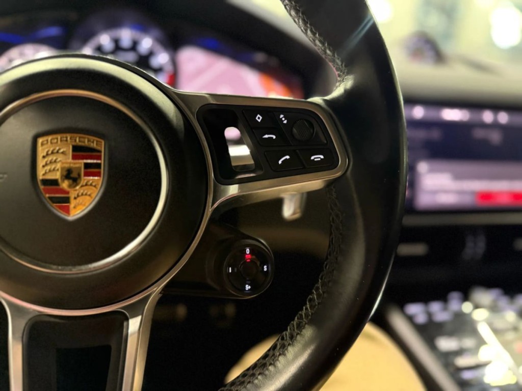 2021 Porsche Cayenne Image 22