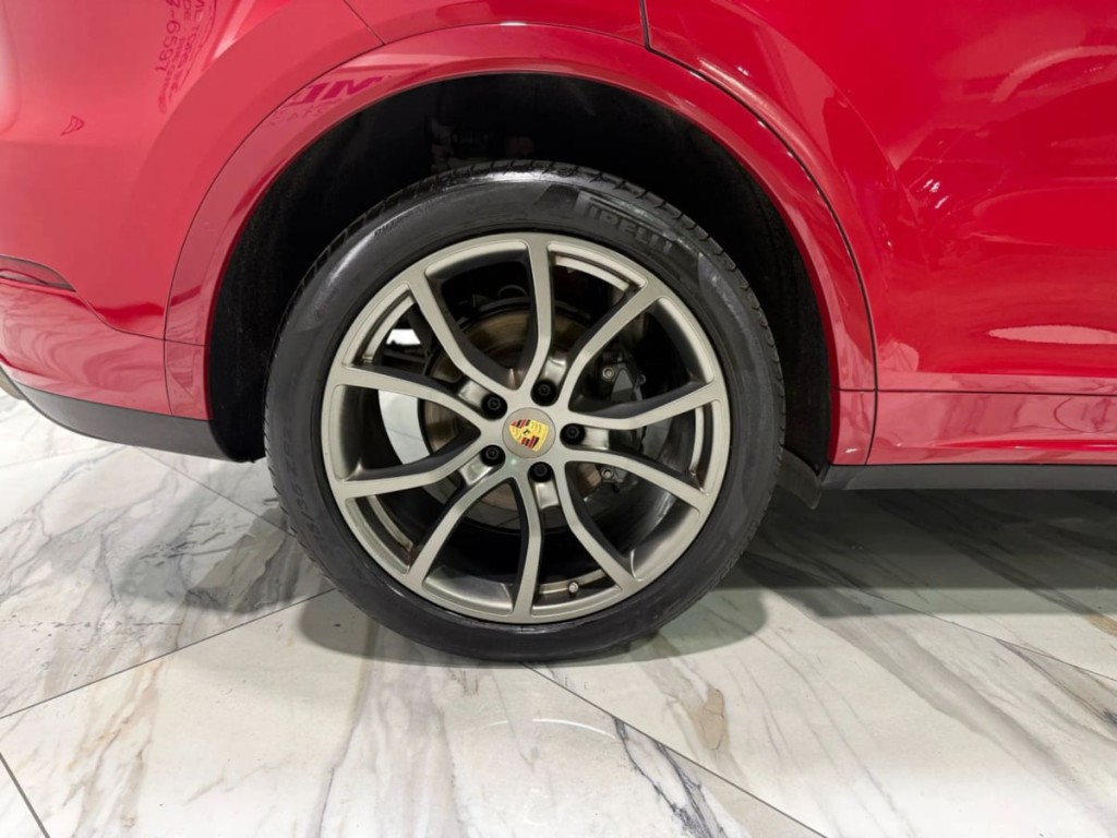 2021 Porsche Cayenne Image 44