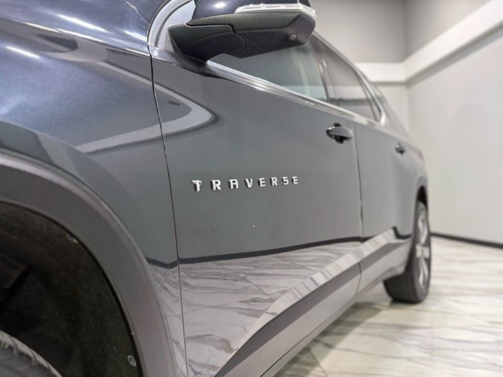 2021 Chevrolet Traverse Image 12