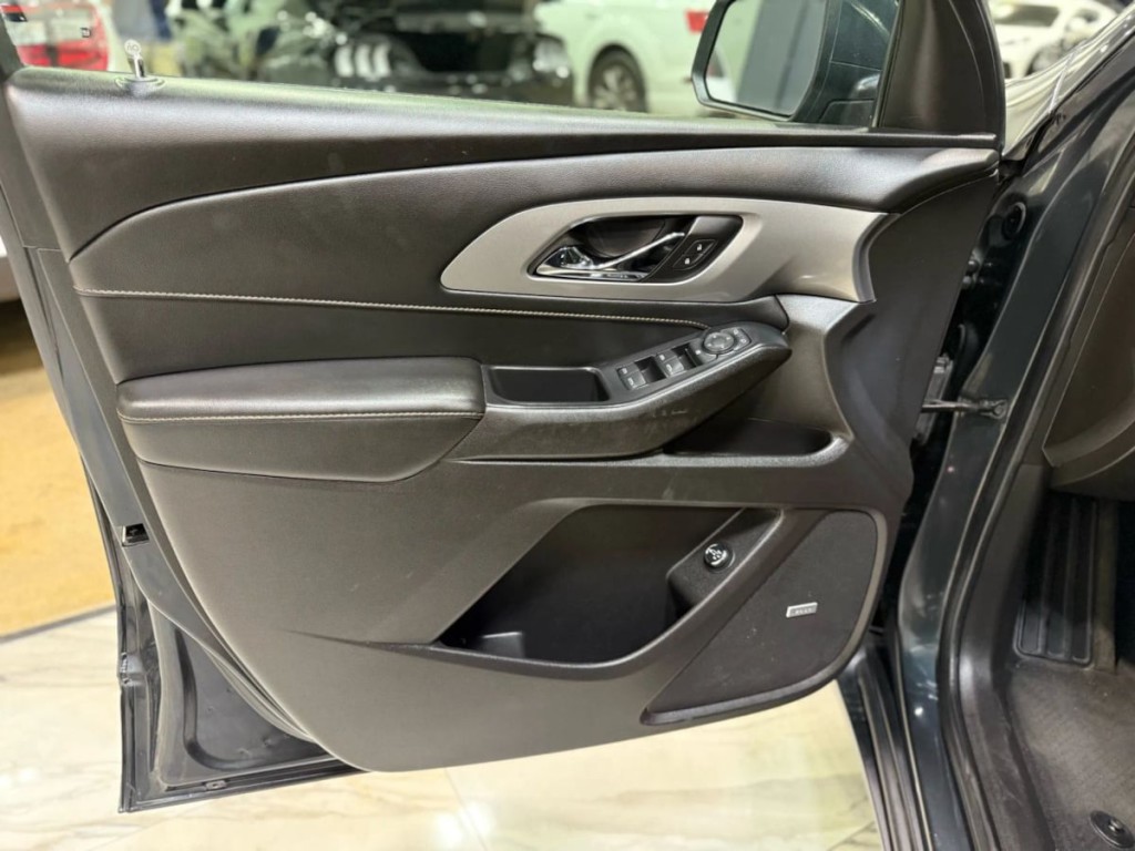 2021 Chevrolet Traverse Image 13