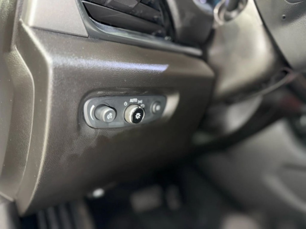 2021 Chevrolet Traverse Image 16