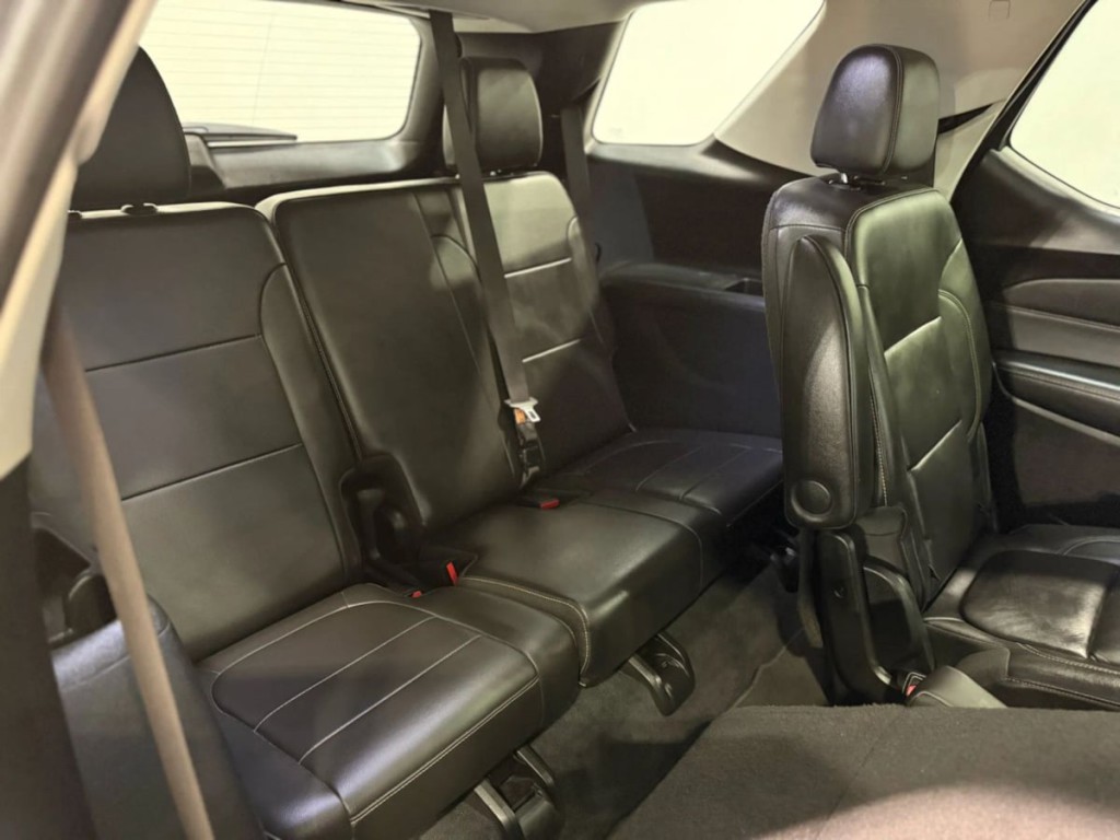 2021 Chevrolet Traverse Image 35