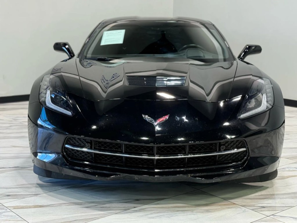 2016 Chevrolet Corvette Image 3
