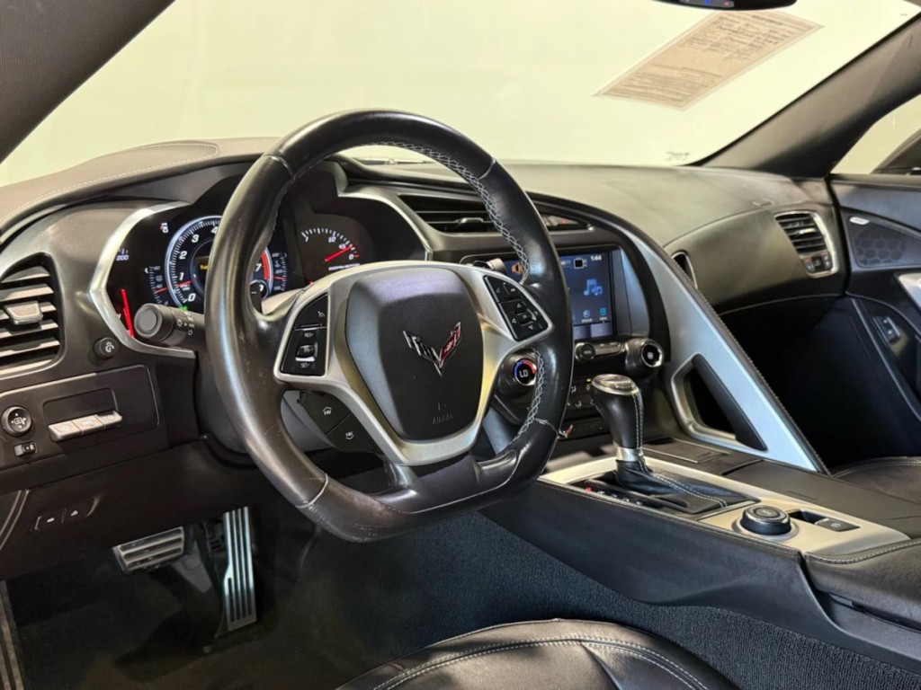 2016 Chevrolet Corvette Image 12