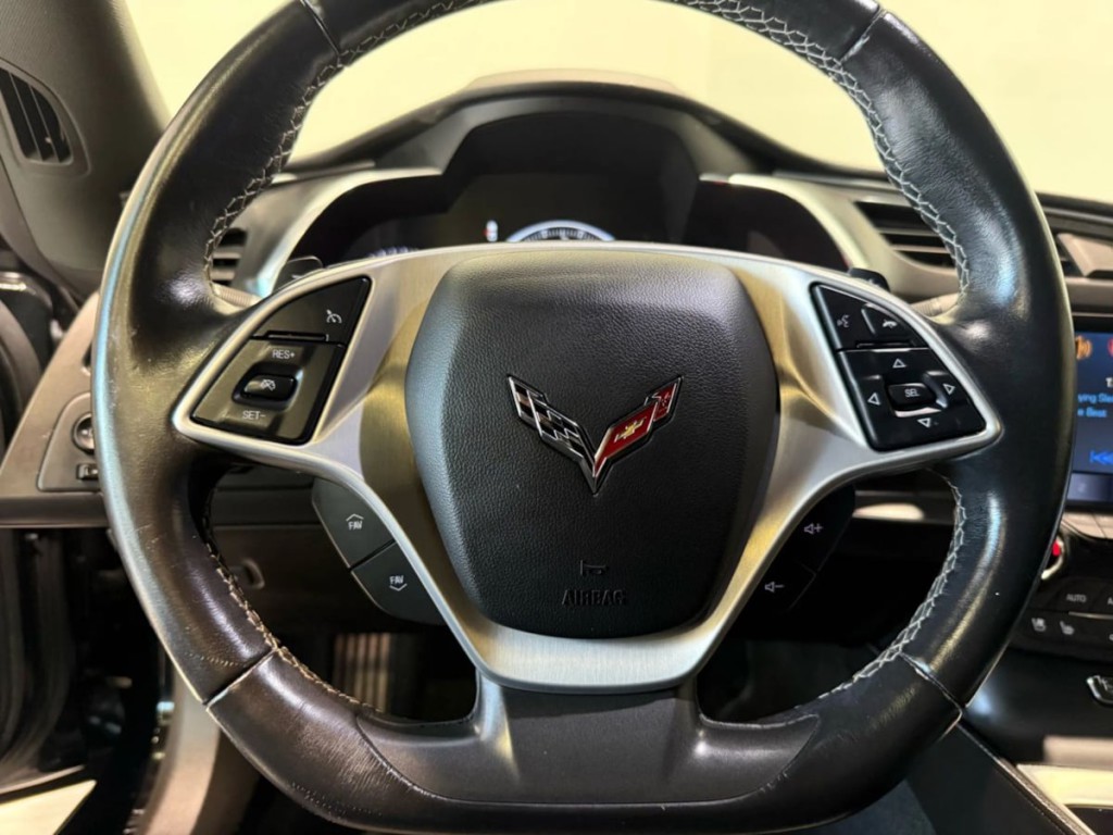 2016 Chevrolet Corvette Image 13