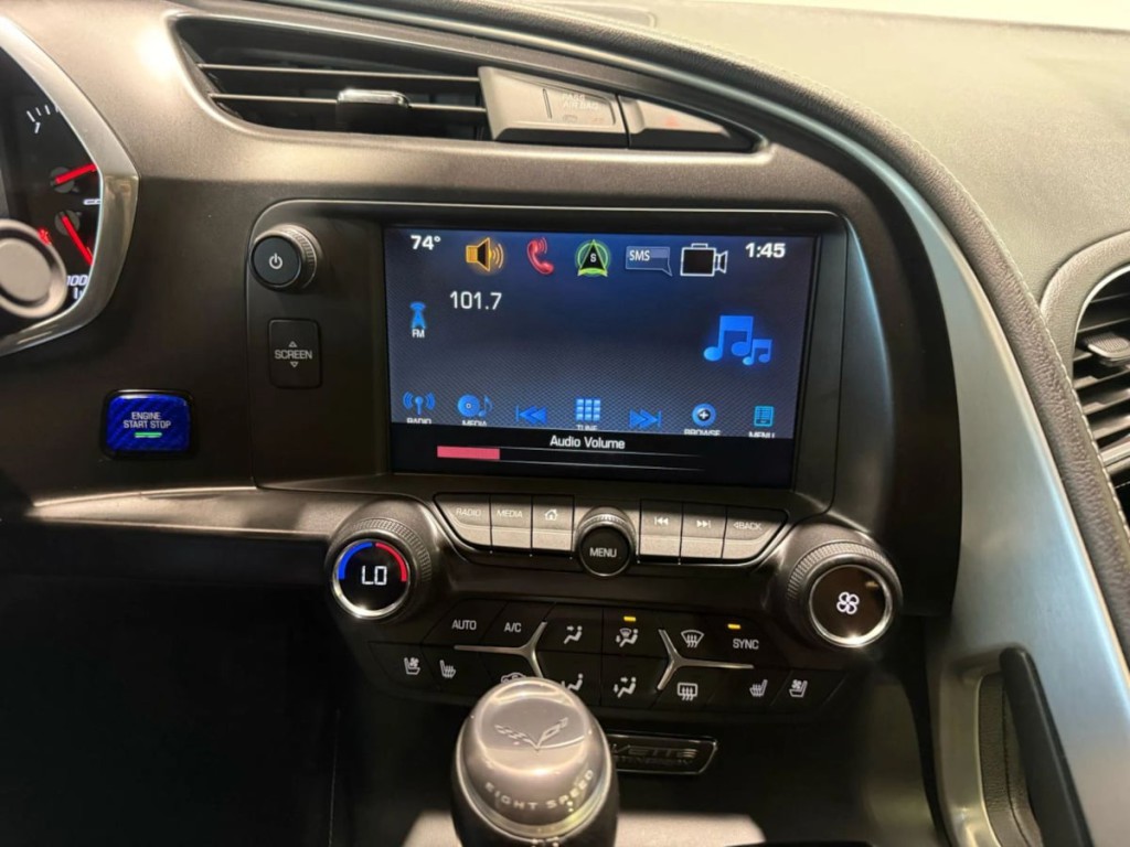 2016 Chevrolet Corvette Image 18