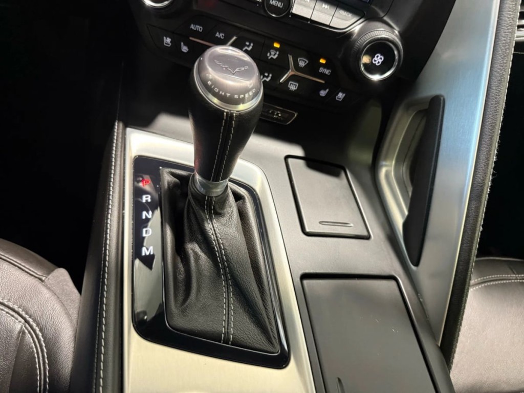 2016 Chevrolet Corvette Image 19