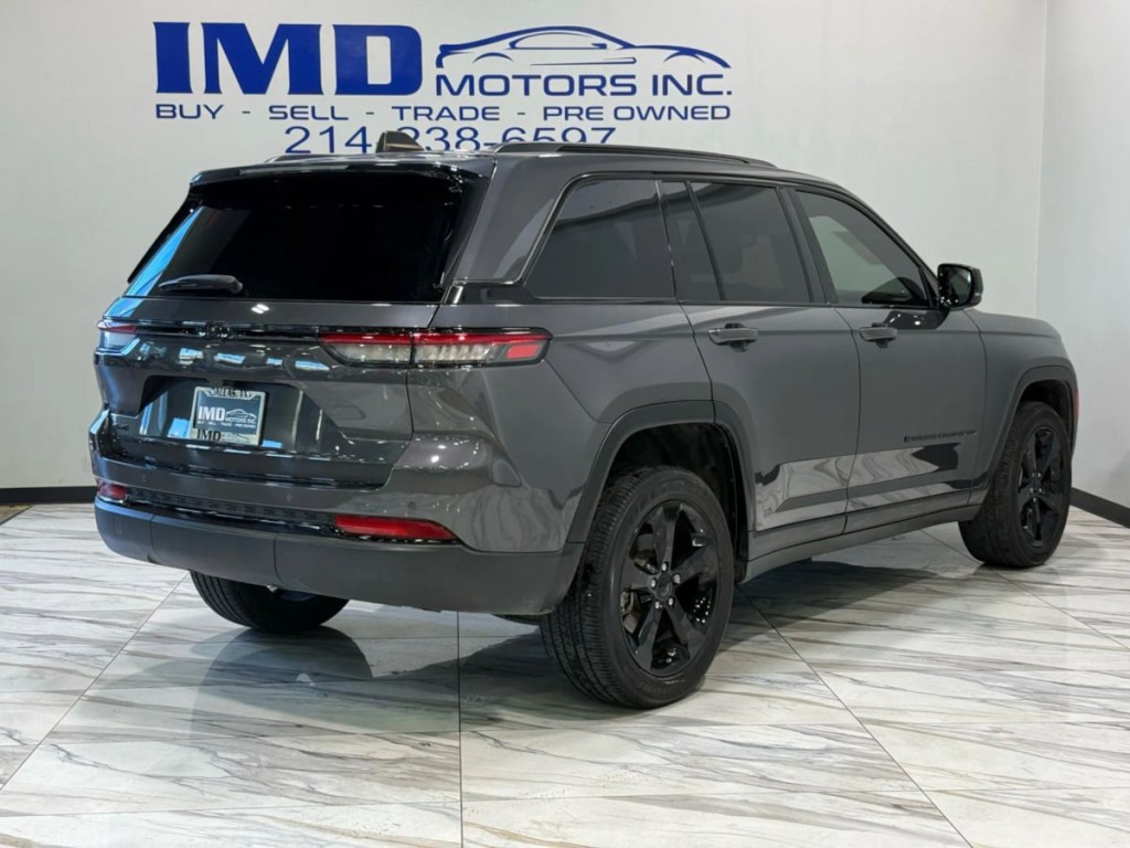 2023 Jeep Grand Cherokee Image 6