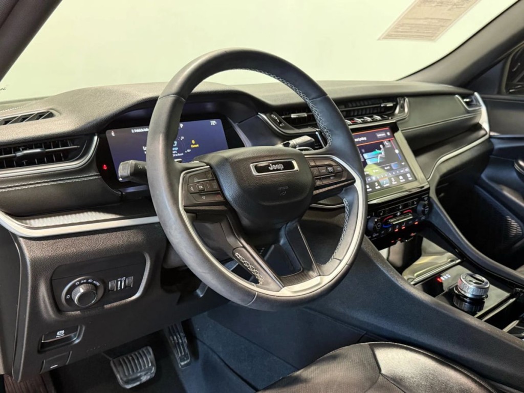 2023 Jeep Grand Cherokee Image 14