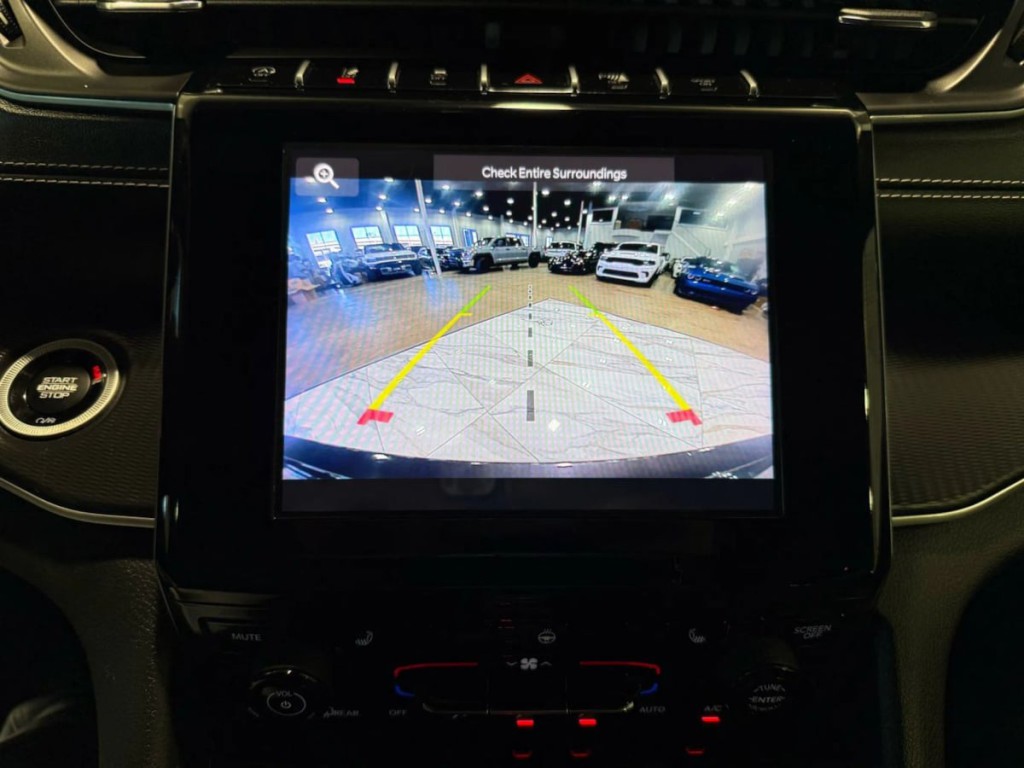 2023 Jeep Grand Cherokee Image 22