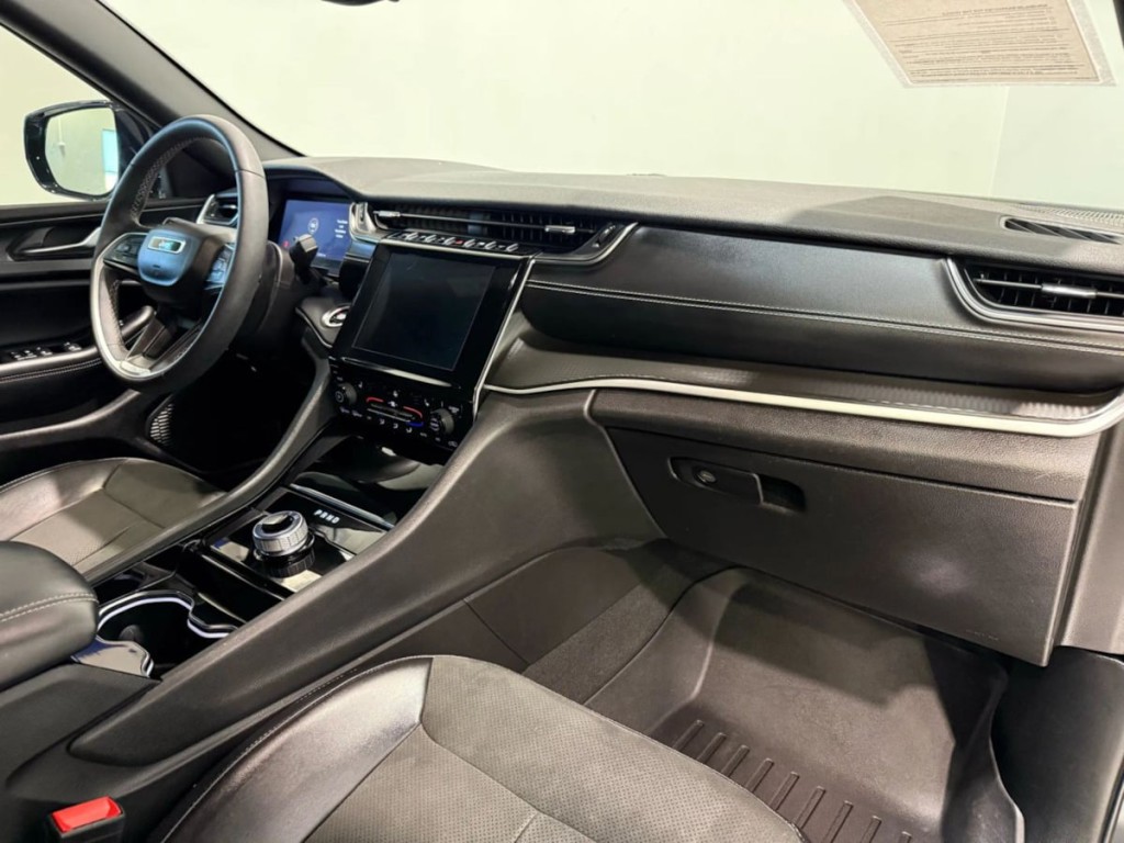 2023 Jeep Grand Cherokee Image 28