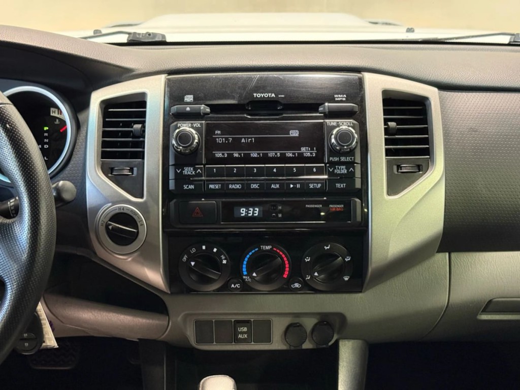 2012 Toyota Tacoma Image 18
