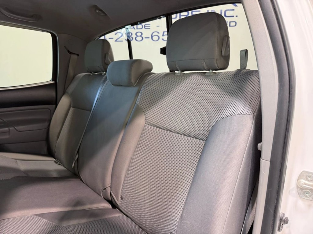 2012 Toyota Tacoma Image 25