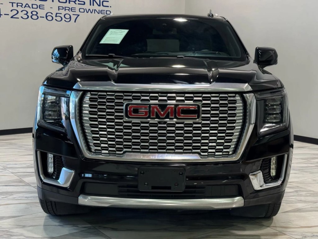 2023 GMC Yukon Image 3