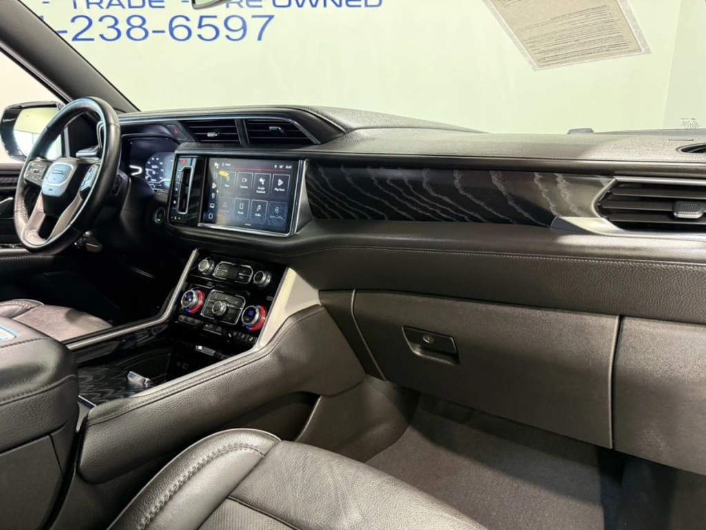 2023 GMC Yukon Image 26