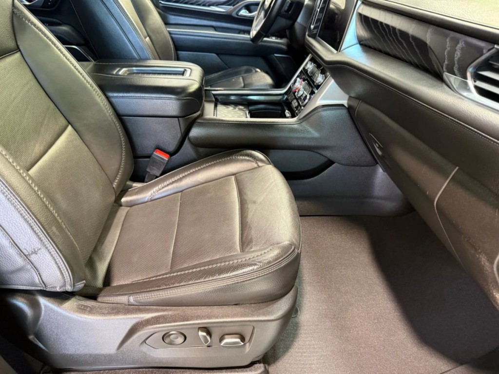 2023 GMC Yukon Image 28
