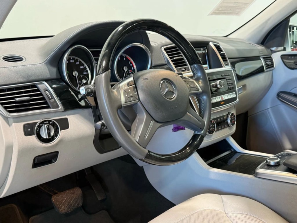 2016 Mercedes-Benz GL-Class Image 12