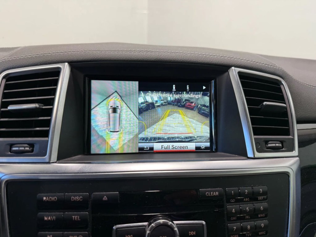 2016 Mercedes-Benz GL-Class Image 19