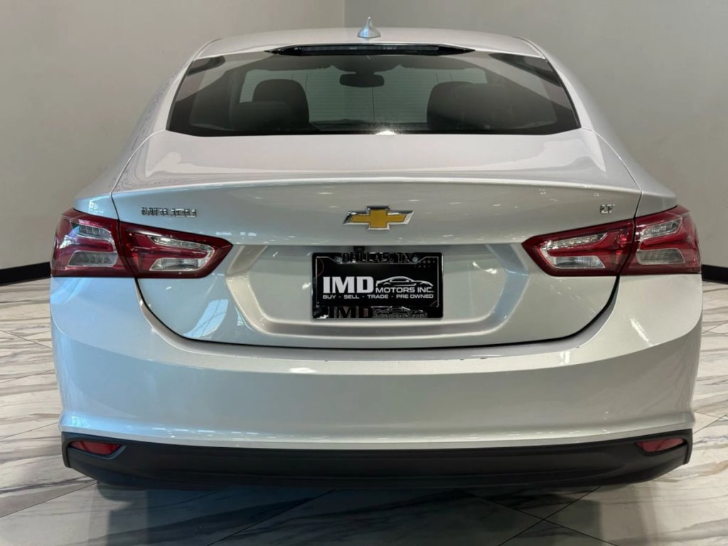 2022 Chevrolet Malibu Image 7
