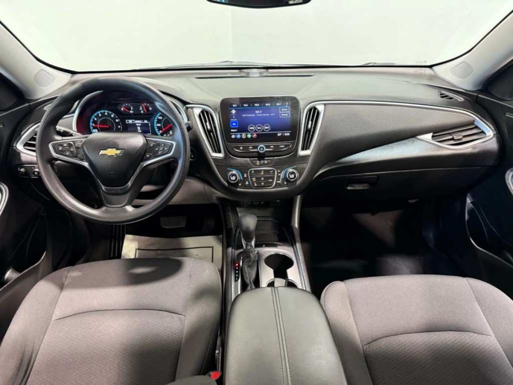 2022 Chevrolet Malibu Image 13