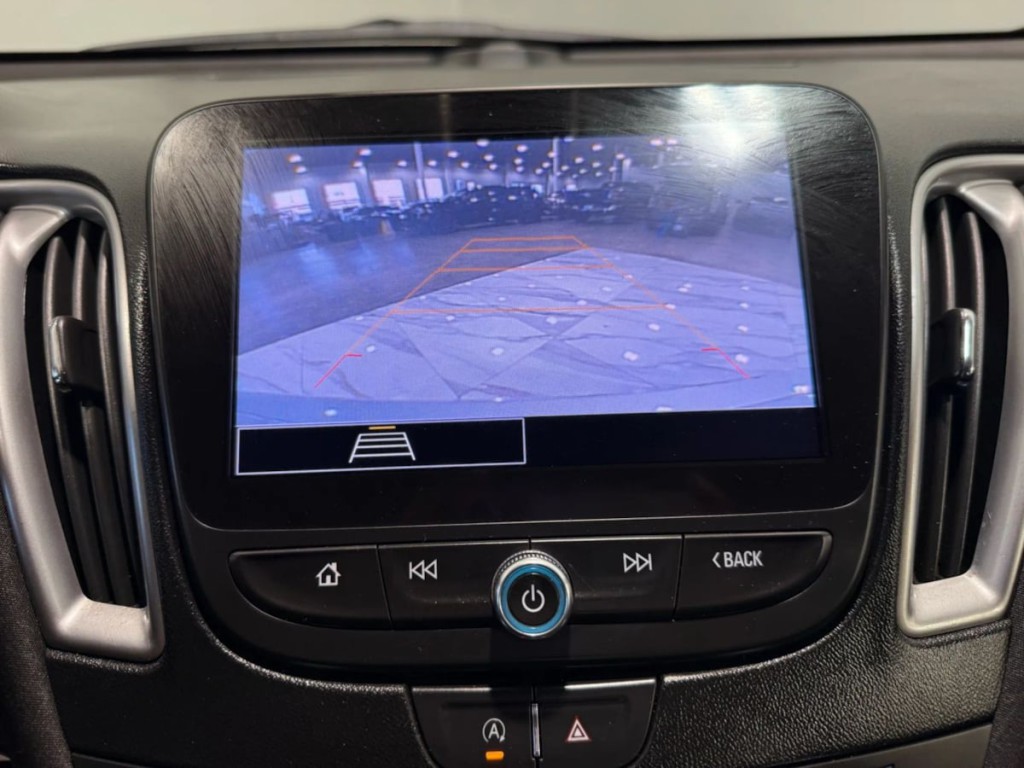 2022 Chevrolet Malibu Image 15