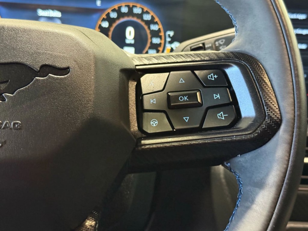 2025 Ford Mustang Image 17