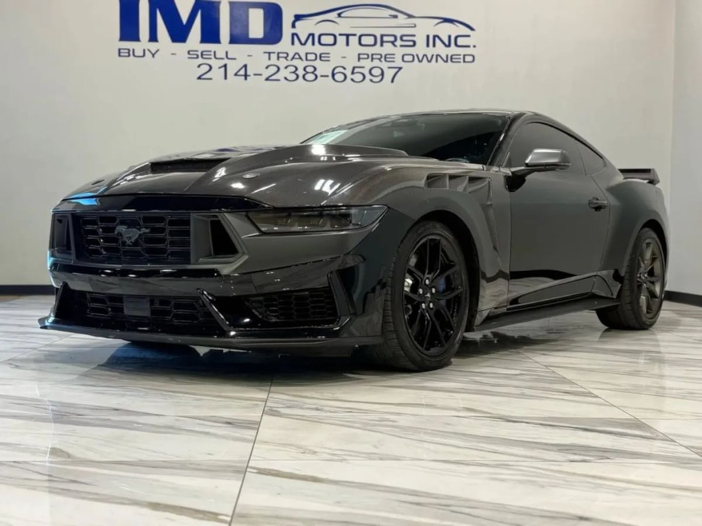 2025 Ford Mustang Image 2
