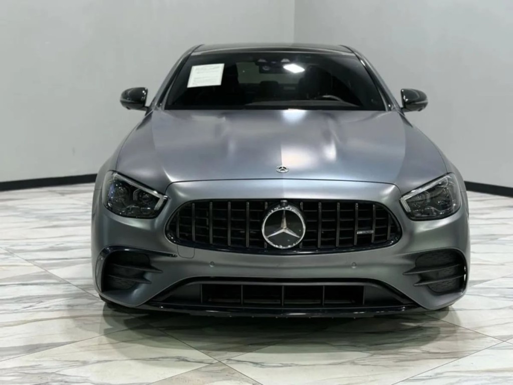2022 Mercedes-Benz AMG E 53 Image 3