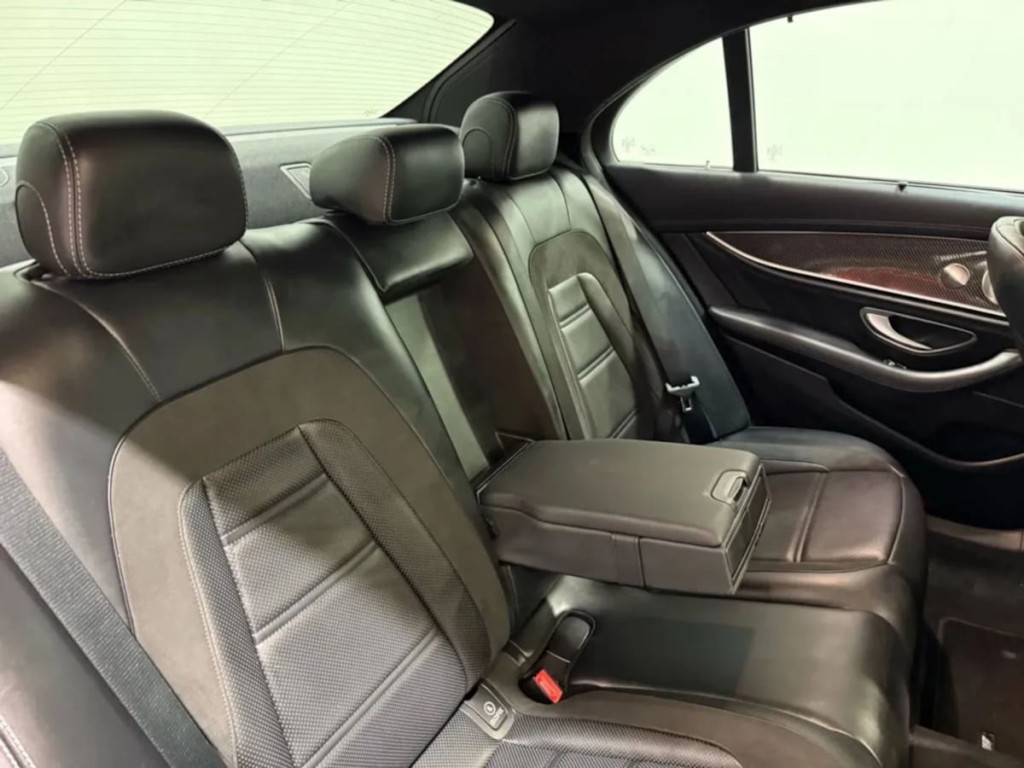 2022 Mercedes-Benz AMG E 53 Image 28