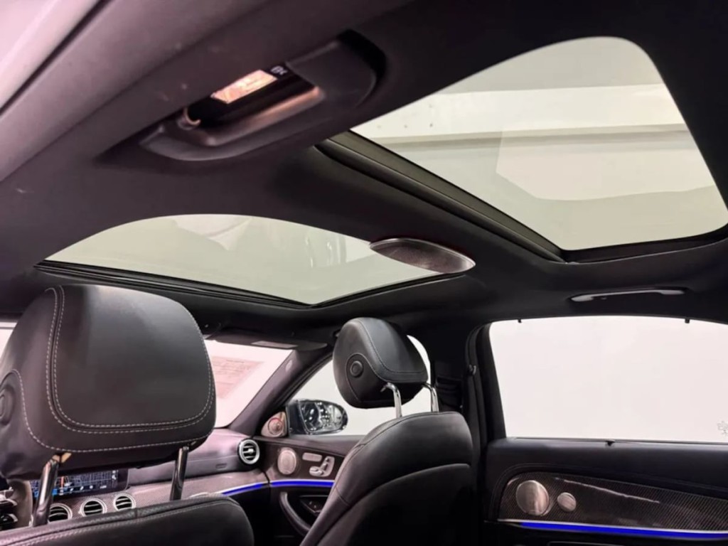 2022 Mercedes-Benz AMG E 53 Image 31